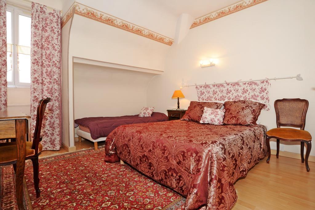 Hotel La Tour Sully-sur-Loire Room photo