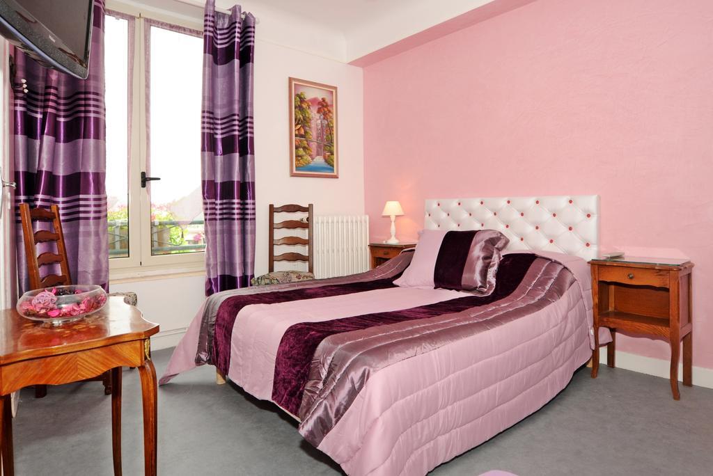 Hotel La Tour Sully-sur-Loire Room photo